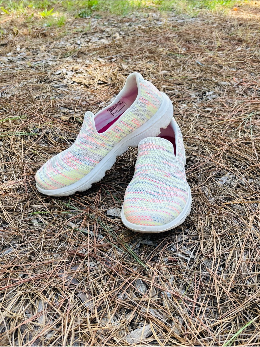 Skechers Women’s Go Walk Ultra Glad Slip On in white & multi size 8 - Picture 7 of 10